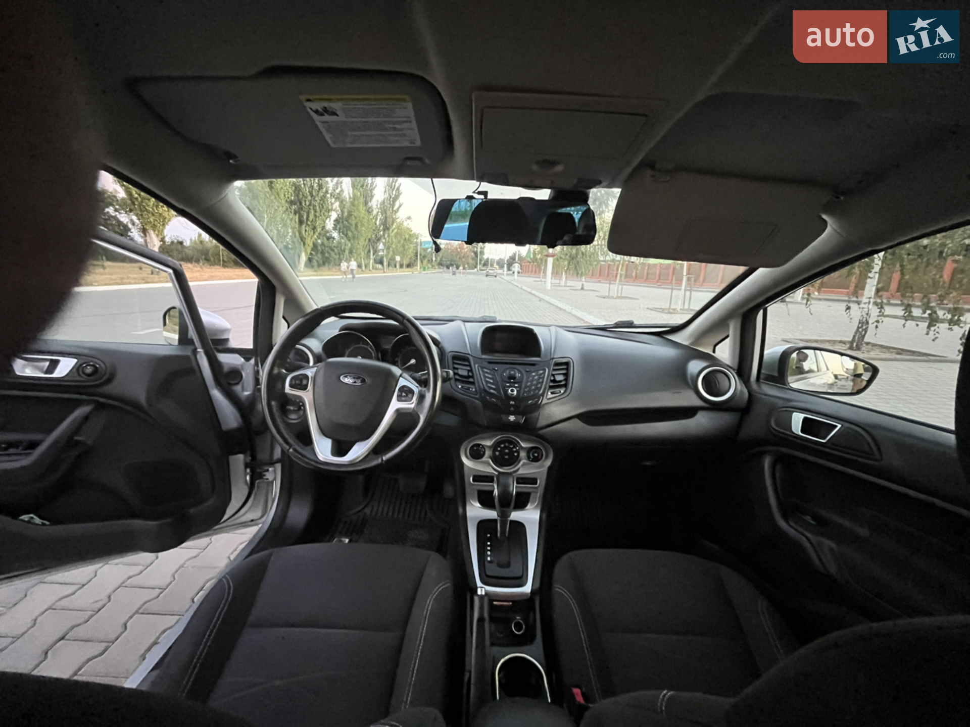 2013 Ford Fiesta - мініатюра 6