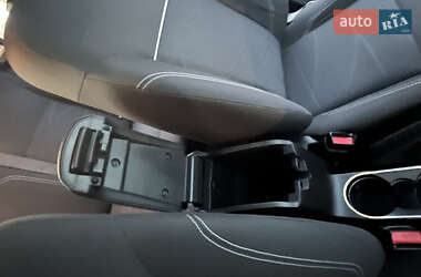 Хэтчбек Ford Fiesta 2013 в Измаиле