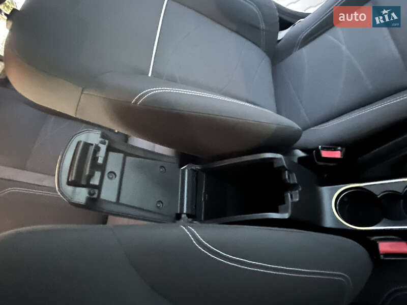 Хэтчбек Ford Fiesta 2013 в Измаиле