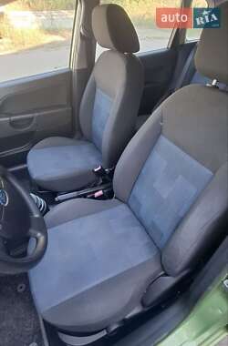 Хэтчбек Ford Fiesta 2008 в 