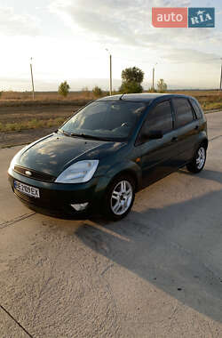 Хэтчбек Ford Fiesta 2003 в 