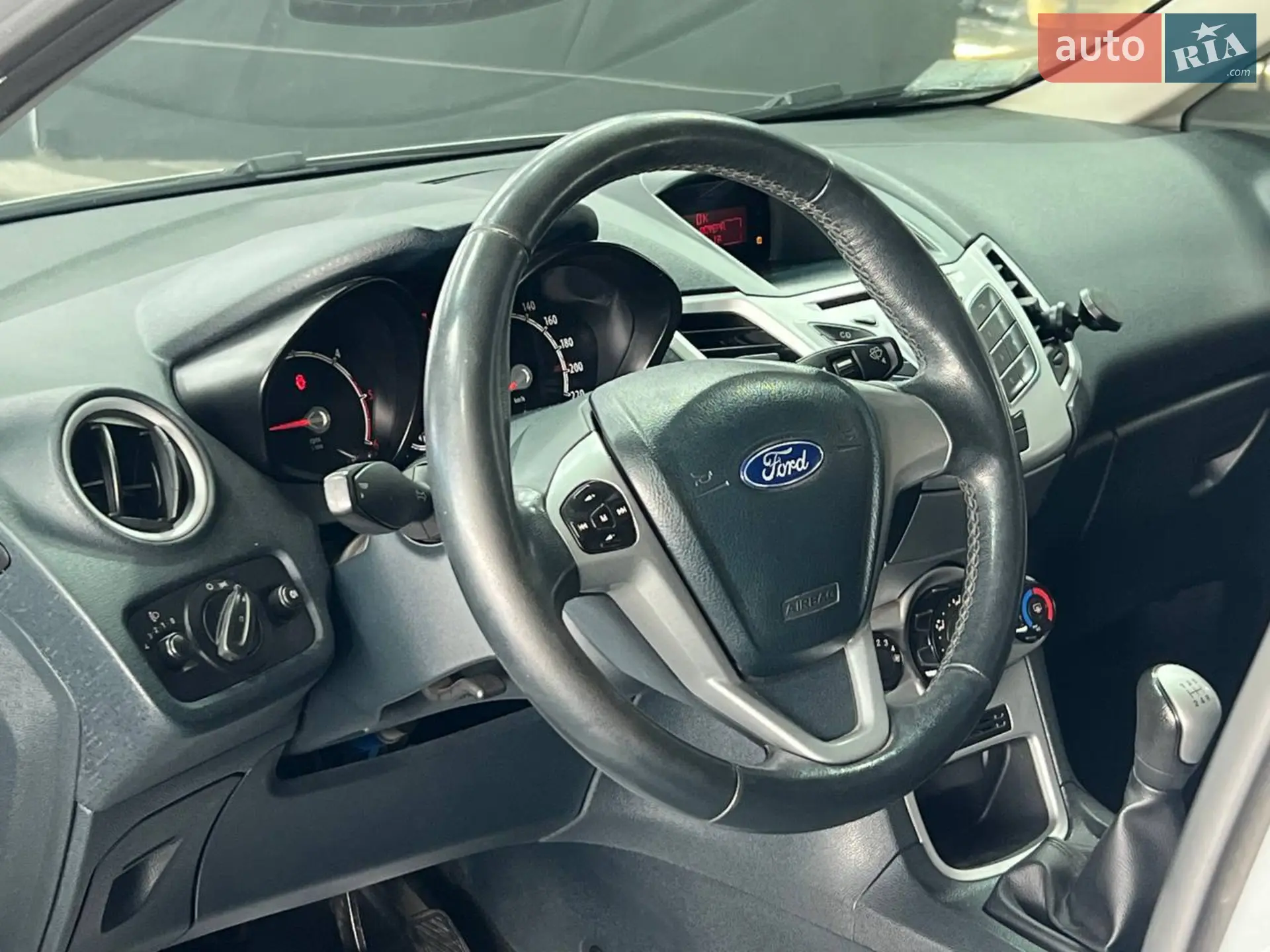 2012 Ford Fiesta - мініатюра 8
