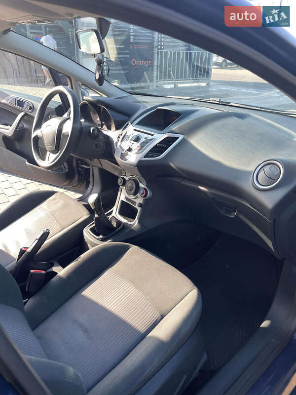 Хэтчбек Ford Fiesta 2011 в Львове