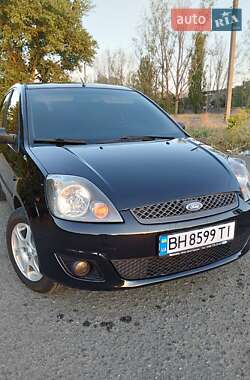 Хэтчбек Ford Fiesta 2008 в 