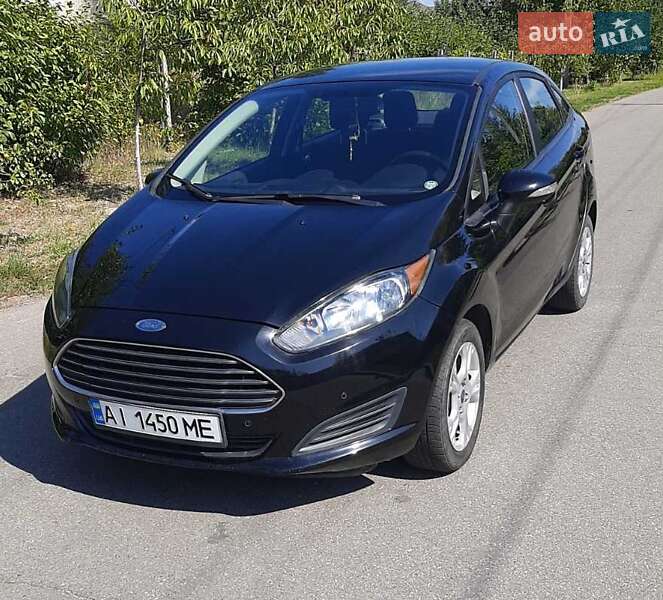 Седан Ford Fiesta 2016 в 