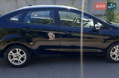 Седан Ford Fiesta 2016 в 