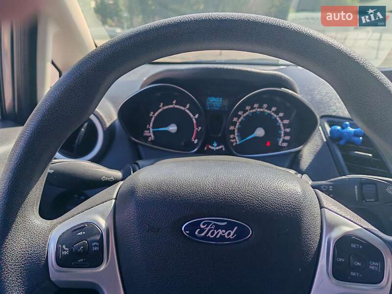 Хэтчбек Ford Fiesta 2018 в Тернополе фото 5 Хэтчбек Ford Fiesta 2018 в Тернополе