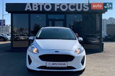 Хэтчбек Ford Fiesta 2018 в 