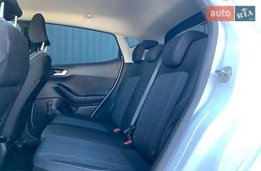 Хэтчбек Ford Fiesta 2018 в 