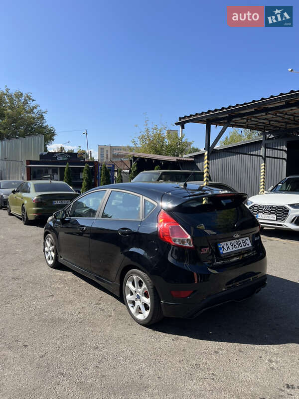 Хэтчбек Ford Fiesta 2019 в Киеве