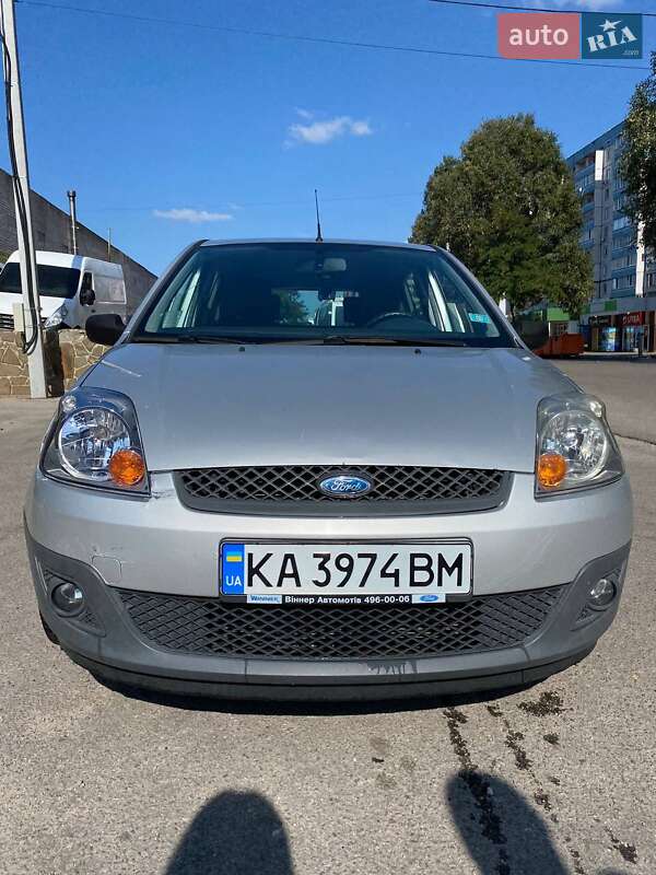 Хэтчбек Ford Fiesta 2008 в Каменском