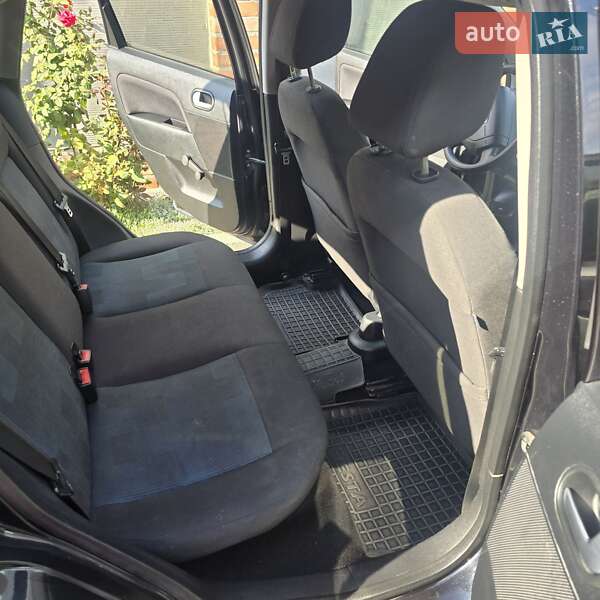 Хэтчбек Ford Fiesta 2006 в Кропивницком