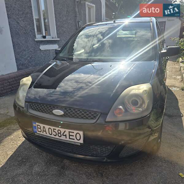Хэтчбек Ford Fiesta 2006 в Кропивницком