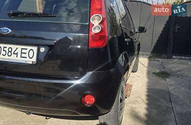 Хэтчбек Ford Fiesta 2006 в 