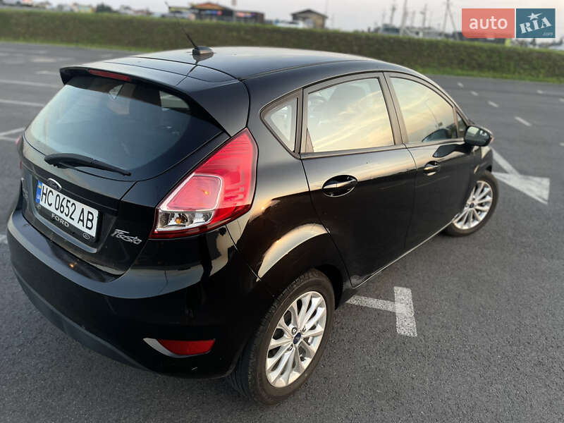 Хэтчбек Ford Fiesta 2014 в Львове