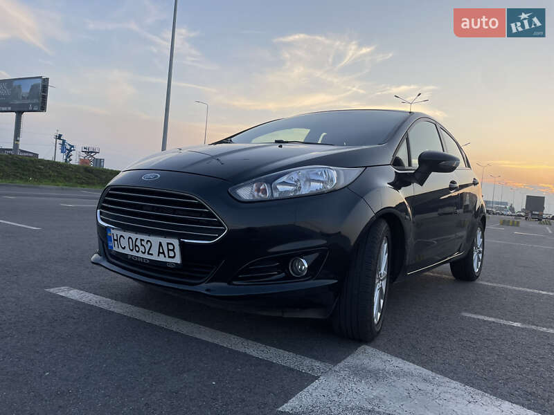 Хэтчбек Ford Fiesta 2014 в Львове