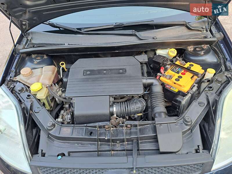 Хэтчбек Ford Fiesta 2005 в Бердичеве
