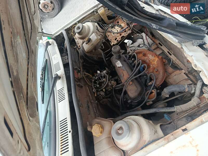 Хэтчбек Ford Fiesta 1989 в Ровно