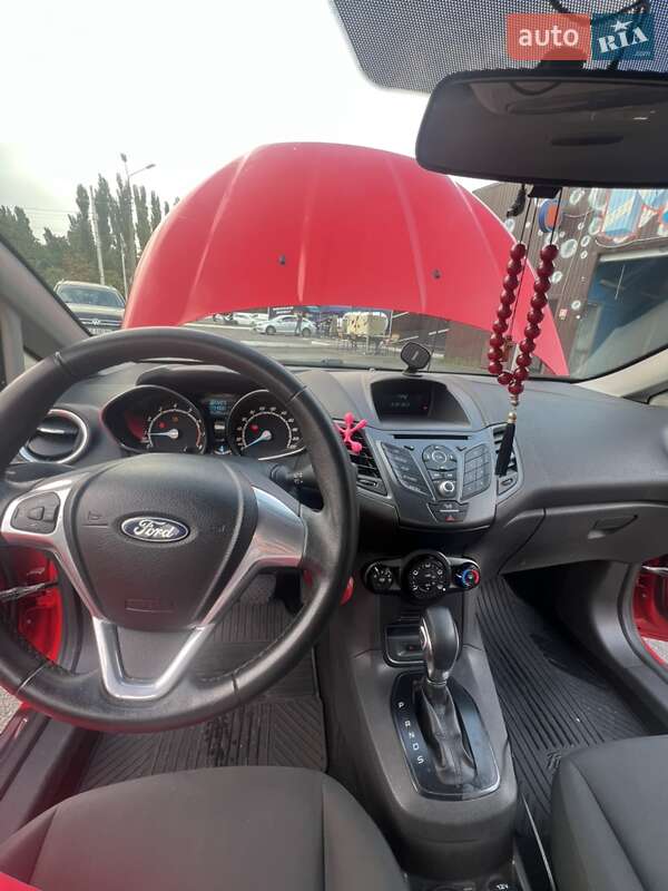 Седан Ford Fiesta 2016 в Киеве фото 17 Седан Ford Fiesta 2016 в Киеве