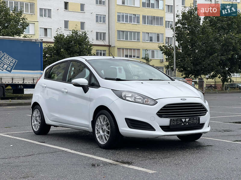 Хэтчбек Ford Fiesta 2016 в Ивано-Франковске фото 3 Хэтчбек Ford Fiesta 2016 в Ивано-Франковске