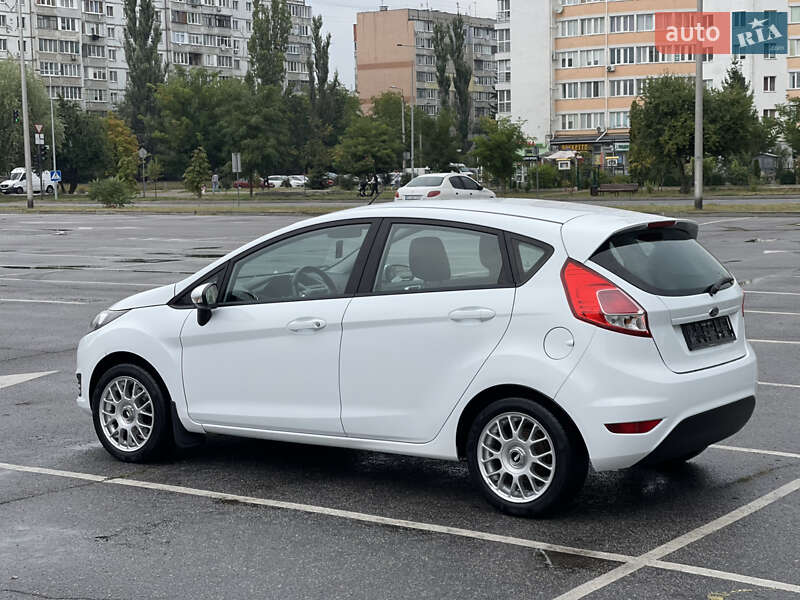 Хэтчбек Ford Fiesta 2016 в Ивано-Франковске фото 8 Хэтчбек Ford Fiesta 2016 в Ивано-Франковске