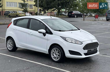 Хэтчбек Ford Fiesta 2016 в Ивано-Франковске