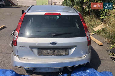 Хэтчбек Ford Fiesta 2007 в 