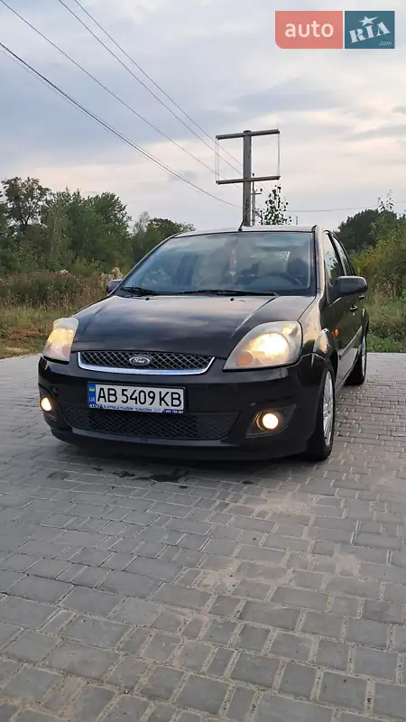 Ford Fiesta 2004 VIN WF0DXXGAJD4K51923 фото оголошення 9 з 47