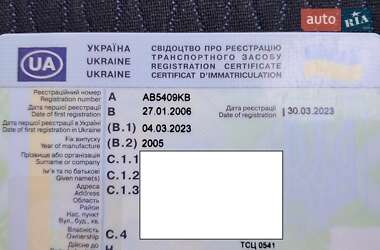 Хэтчбек Ford Fiesta 2005 в 
