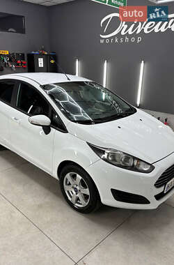 Хэтчбек Ford Fiesta 2014 в 