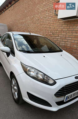 Хэтчбек Ford Fiesta 2014 в 