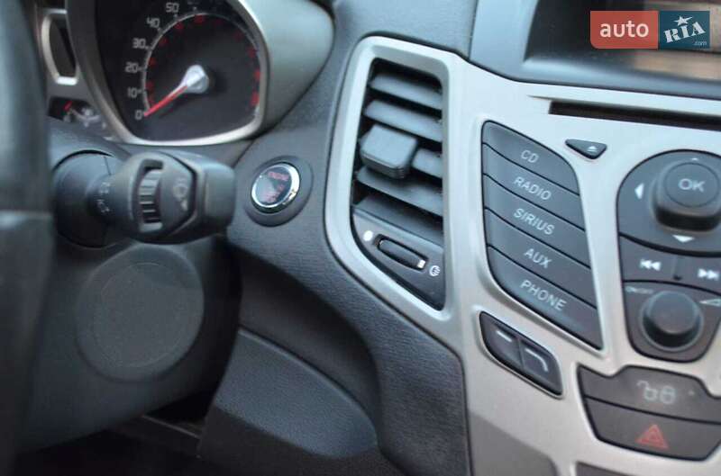 Хэтчбек Ford Fiesta 2011 в Полтаве фото 10 Хэтчбек Ford Fiesta 2011 в Полтаве