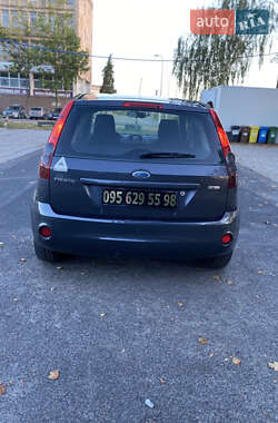 Хэтчбек Ford Fiesta 2008 в 