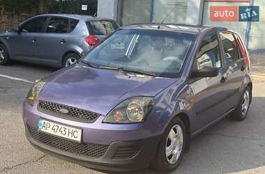 Хэтчбек Ford Fiesta 2006 в 