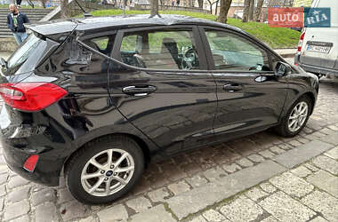 Хэтчбек Ford Fiesta 2017 в 
