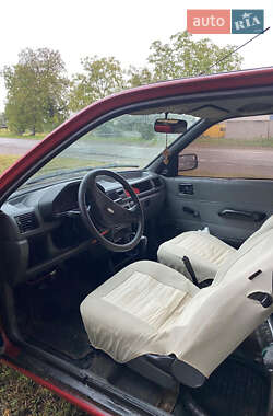 Хэтчбек Ford Fiesta 1989 в 