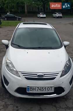 Седан Ford Fiesta 2011 в 