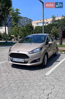 Хэтчбек Ford Fiesta 2016 в 