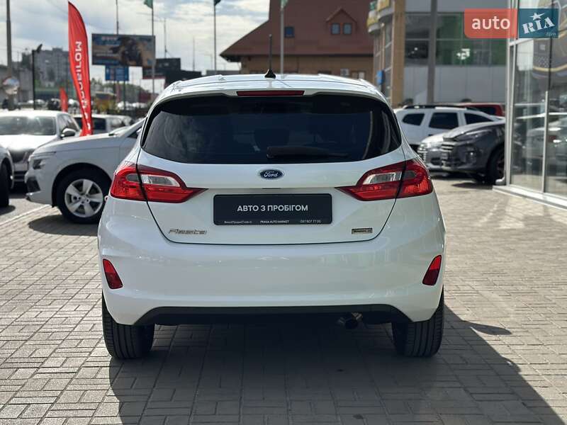 Хэтчбек Ford Fiesta 2018 в Киеве