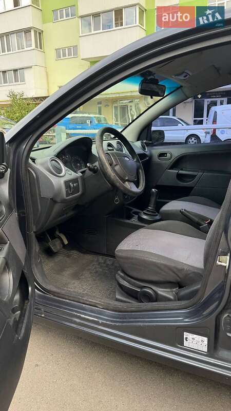 Хэтчбек Ford Fiesta 2008 в Вышгороде