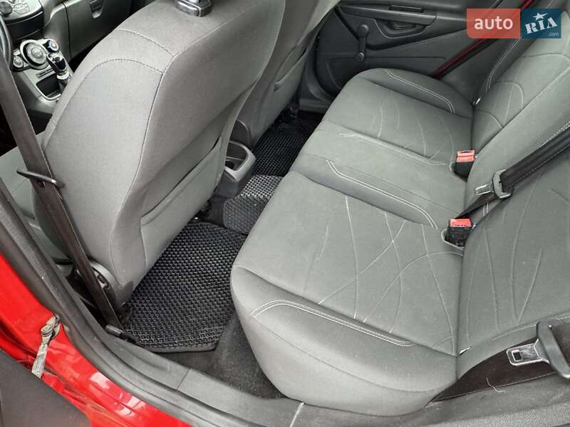 Хэтчбек Ford Fiesta 2015 в Фастове фото 25 Хэтчбек Ford Fiesta 2015 в Фастове