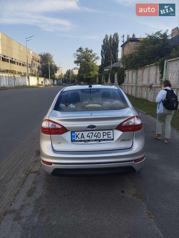 Седан Ford Fiesta 2017 в Киеве фото 2 Седан Ford Fiesta 2017 в Киеве