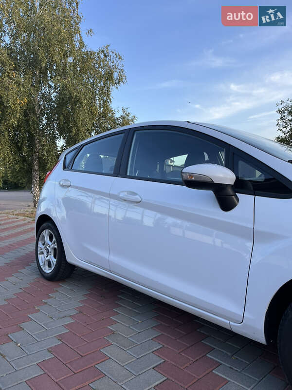 Хэтчбек Ford Fiesta 2015 в Белой Церкви