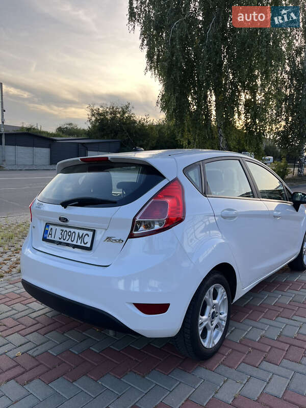 Хэтчбек Ford Fiesta 2015 в Белой Церкви