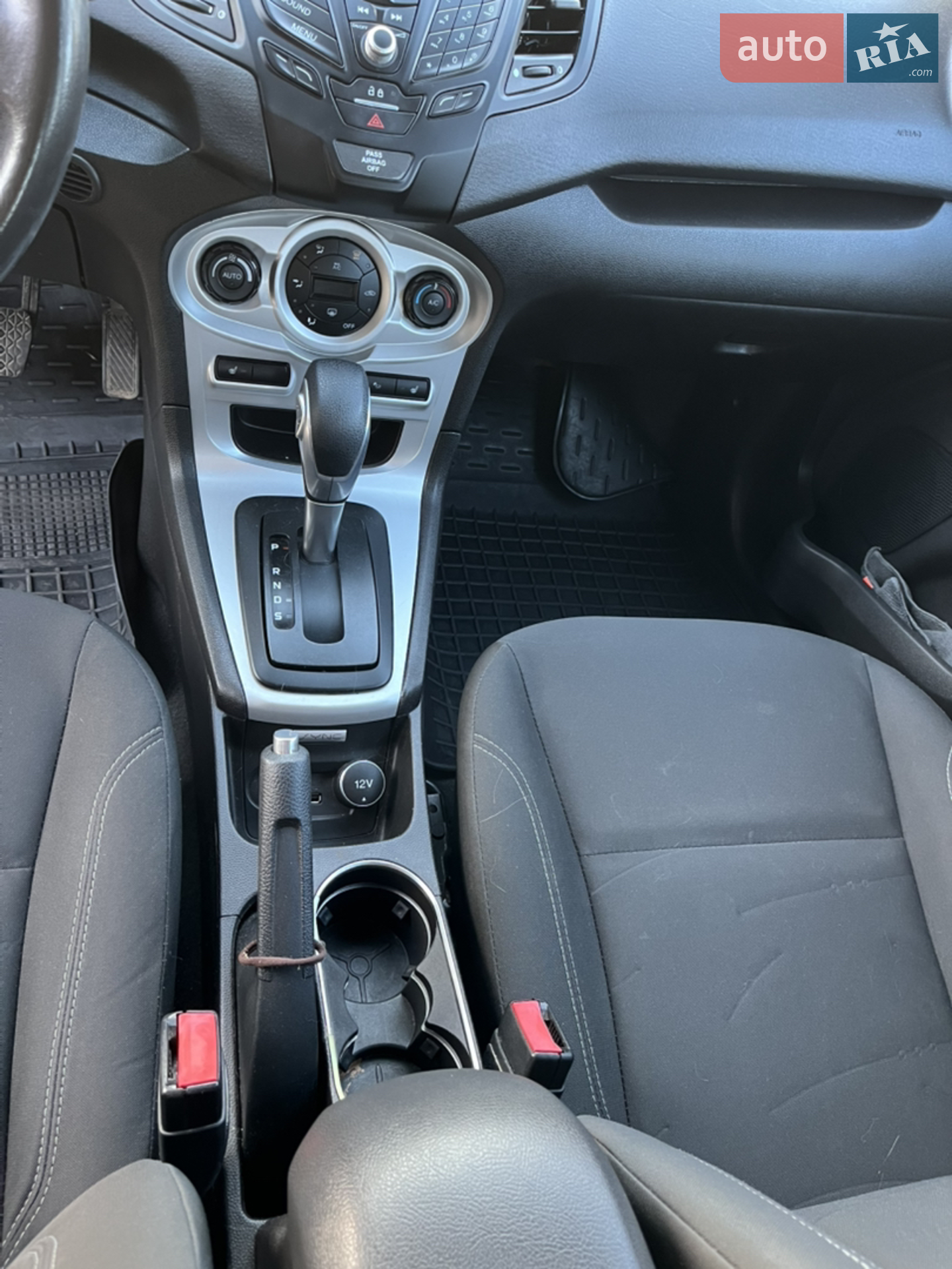 2015 Ford Fiesta - мініатюра 16