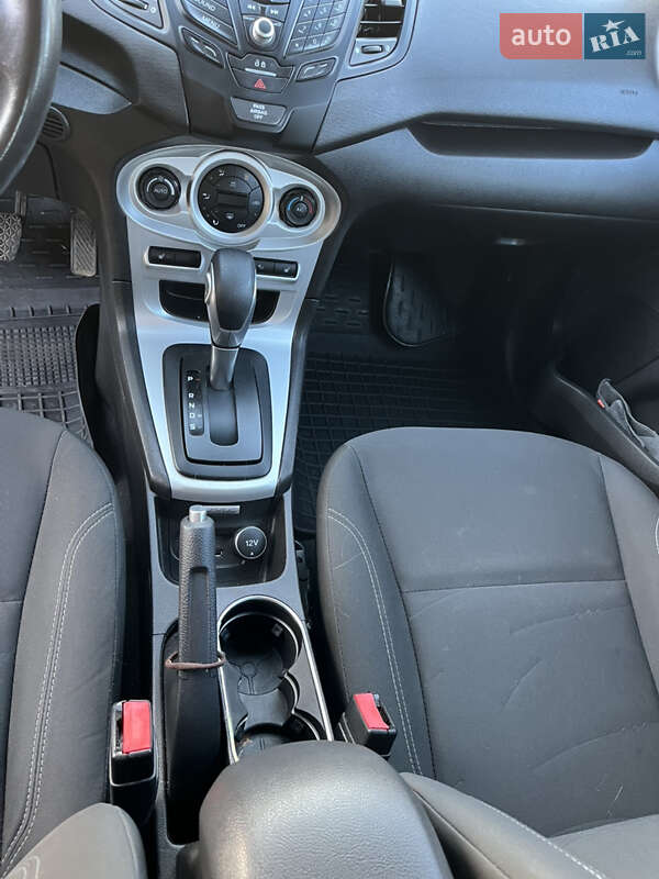Хэтчбек Ford Fiesta 2015 в Белой Церкви
