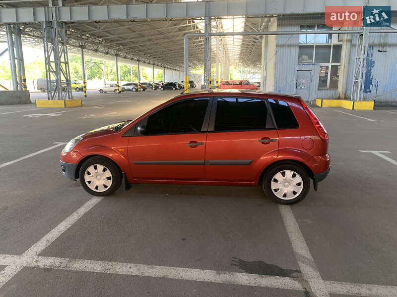 Хэтчбек Ford Fiesta 2007 в Харькове
