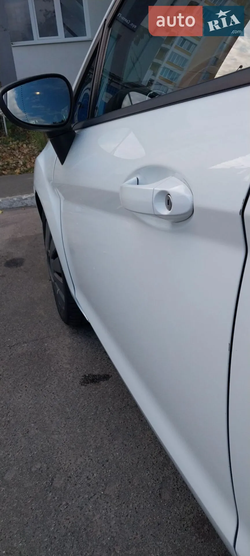 2013 Ford Fiesta - мініатюра 24
