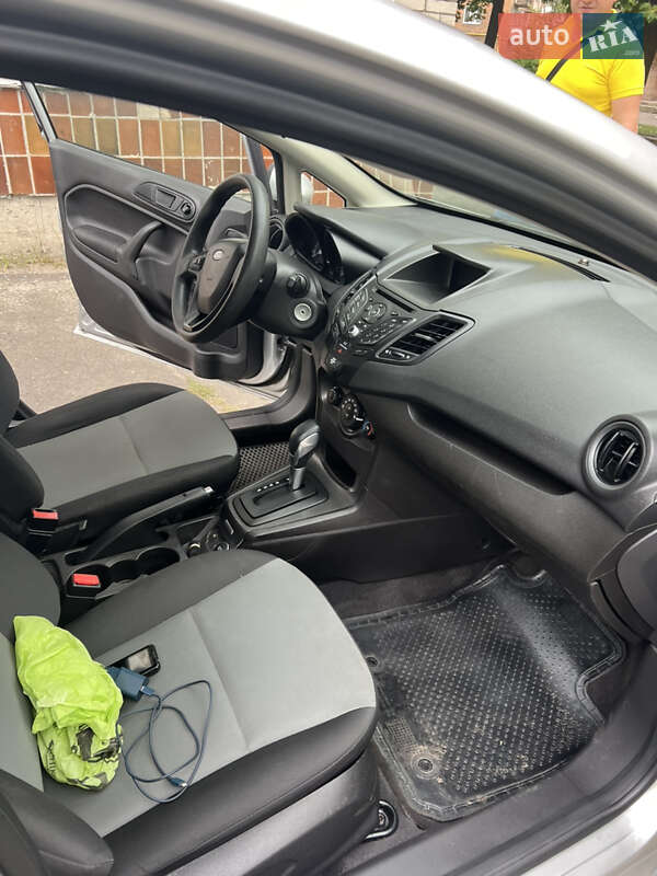 Седан Ford Fiesta 2015 в Львове фото 11 Седан Ford Fiesta 2015 в Львове