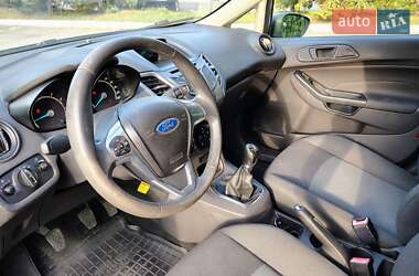 Хетчбек Ford Fiesta 2013 в 